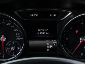 mercedes-benz-cla-220d-shooting-brake-4matic-amg