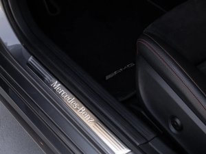 mercedes-benz-cla-220d-shooting-brake-4matic-amg