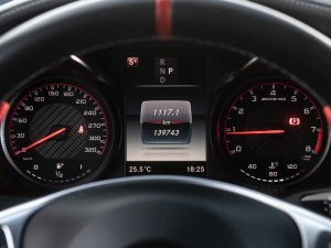 mercedes-benz-glc-63-s-coupe-brabus-600
