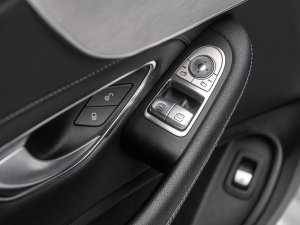 mercedes-benz-tridy-c-63-amg-coupe