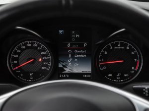 mercedes-benz-tridy-c-63-amg-coupe
