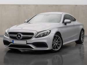 mercedes-benz-tridy-c-63-amg-coupe