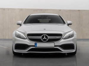 mercedes-benz-tridy-c-63-amg-coupe