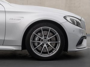 mercedes-benz-tridy-c-63-amg-coupe