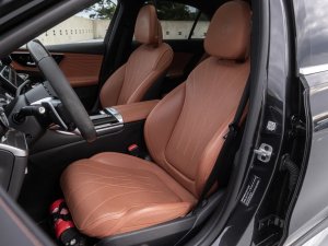 mercedes-benz-tridy-c-amg-c63-s-e-performance