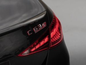 mercedes-benz-tridy-c-amg-c63-s-e-performance