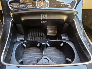 mercedes-benz-tridy-e-400-t-4matic
