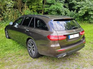 mercedes-benz-tridy-e-400-t-4matic