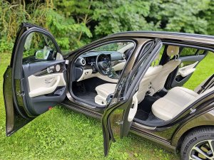 mercedes-benz-tridy-e-400-t-4matic