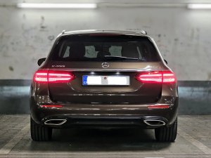 mercedes-benz-tridy-e-400-t-4matic