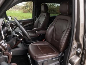 mercedes-benz-tridy-v-250d-4matic