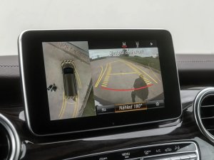 mercedes-benz-tridy-v-250d-4matic