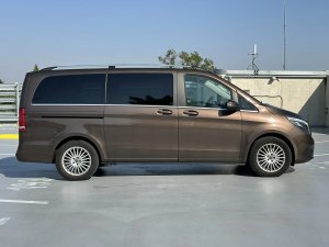 mercedes-benz-tridy-v-250d-long-4matic-aled360nezt