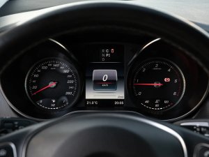 mercedes-benz-tridy-v-250d-long-4matic-aled360nezt