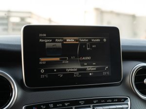 mercedes-benz-tridy-v-250d-long-4matic-aled360nezt