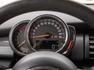 mini-cooper-15i-100kw-at