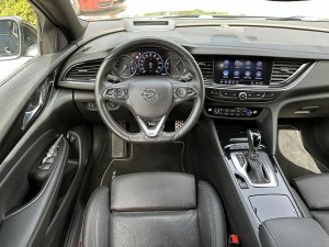 opel-insignia-sport-tourer