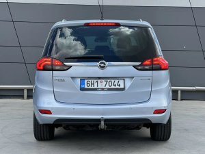 opel-zafira-tourer-14t-lpg