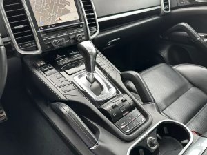 porsche-cayenne-s-48-v8-tiptronic