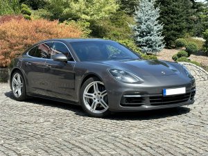 porsche-panamera-4s