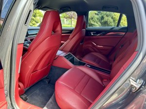 porsche-panamera-4s