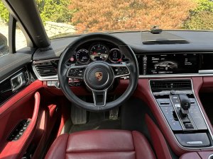 porsche-panamera-4s