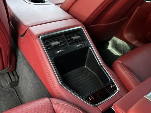porsche-panamera-4s
