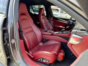 porsche-panamera-4s