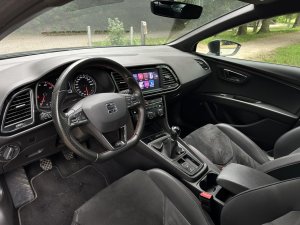 seat-leon-st-15tsi-fr-blackmatt-edition