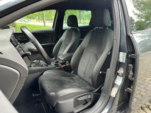 seat-leon-st-15tsi-fr-blackmatt-edition