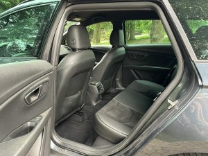 seat-leon-st-15tsi-fr-blackmatt-edition