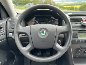 skoda-octavia-2-combi-16i