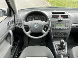 skoda-octavia-2-combi-16i