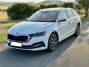 skoda-octavia-combi-20tdi-dsg-style