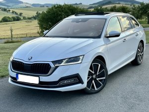 skoda-octavia-combi-20tdi-dsg-style