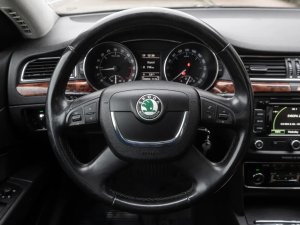 skoda-superb-combi-20tdi