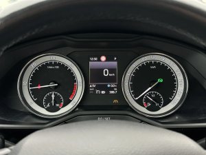 skoda-superb-lk140kwacc