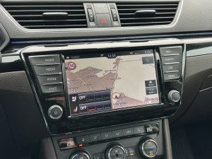 skoda-superb-lk140kwacc