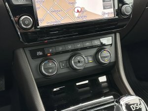 skoda-superb-lk140kwacc