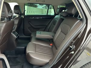 skoda-superb-lk140kwacc