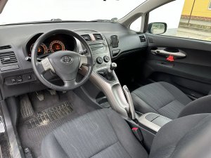 toyota-auris-16i-16v-vvt-i