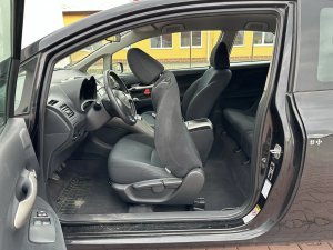 toyota-auris-16i-16v-vvt-i