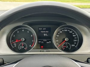 volkswagen-golf-14tsi