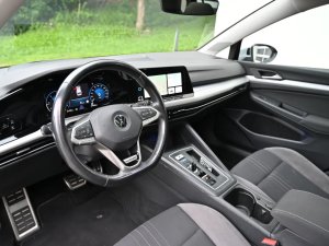 volkswagen-golf-alltrack-4m