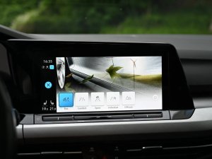 volkswagen-golf-alltrack-4m