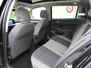 volkswagen-golf-alltrack-4m