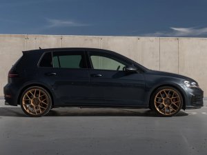volkswagen-golf-gti-performance