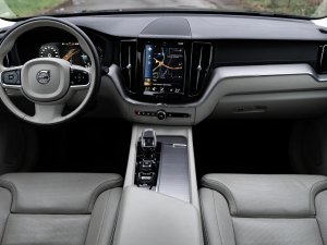 volvo-xc60-t8-twin-engine-inscription-awd