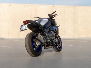 yamaha-mt-10-sp-akrapovic