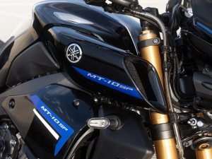 yamaha-mt-10-sp-akrapovic